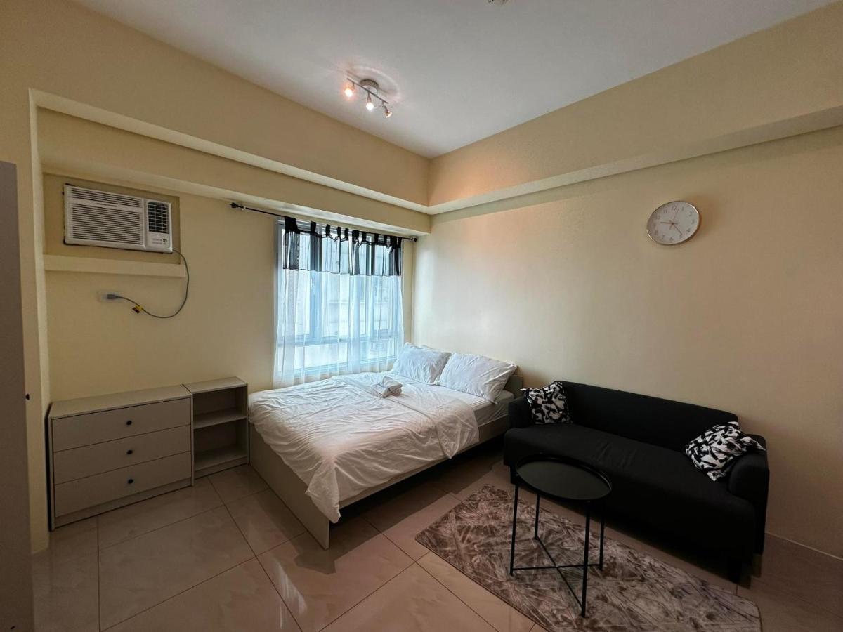 Modern Condo Living In Makati مانيلا المظهر الخارجي الصورة