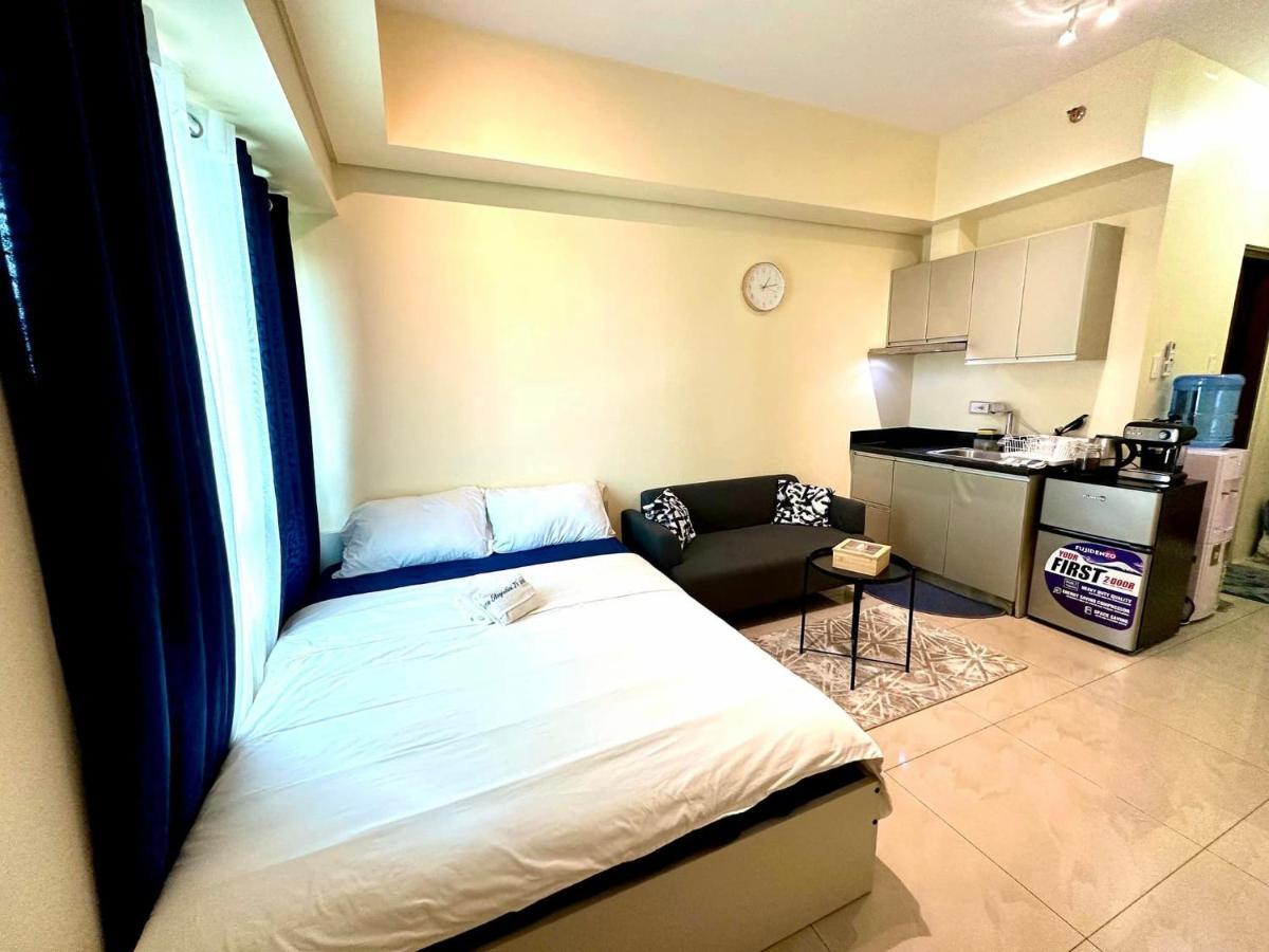 Modern Condo Living In Makati مانيلا المظهر الخارجي الصورة