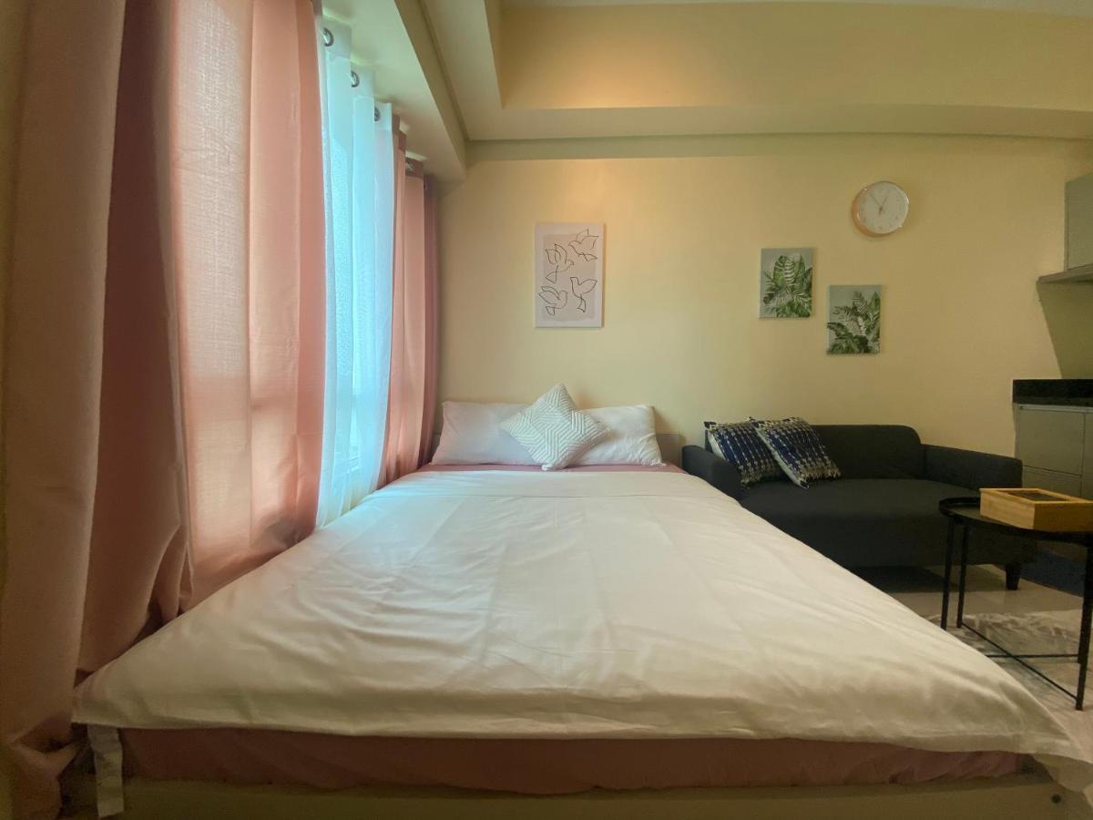 Modern Condo Living In Makati مانيلا المظهر الخارجي الصورة
