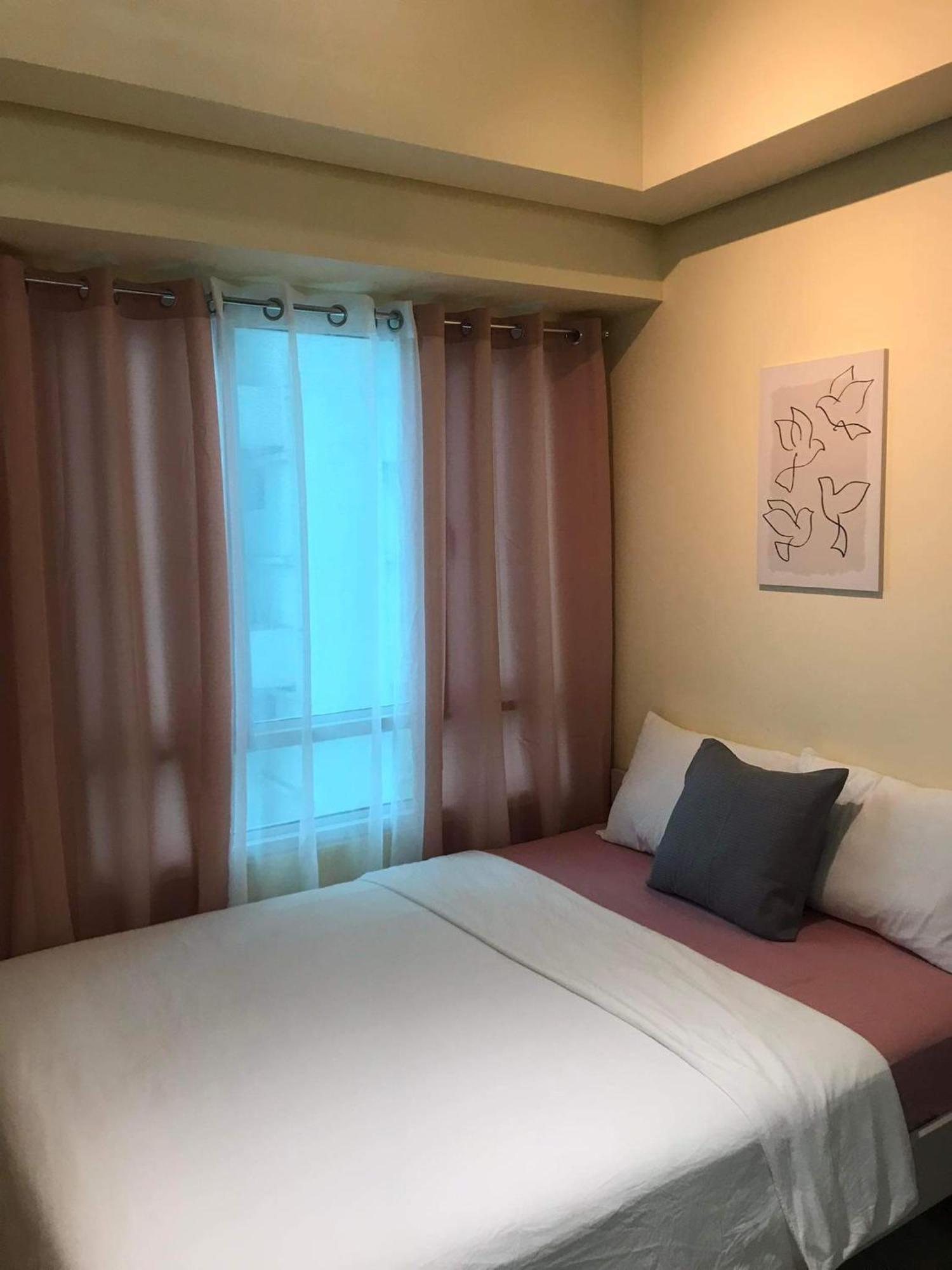 Modern Condo Living In Makati مانيلا المظهر الخارجي الصورة